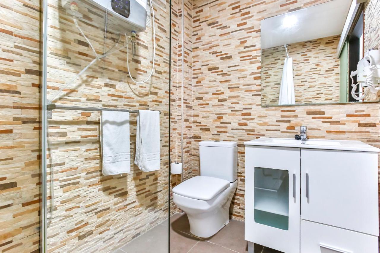 Laramond Barcelona Rooms Ngoại thất bức ảnh