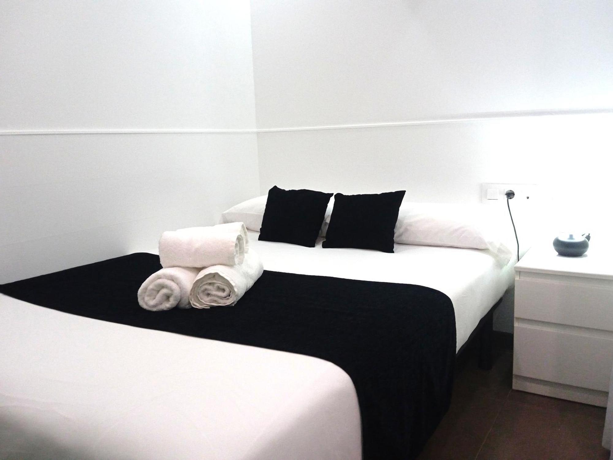 Laramond Barcelona Rooms Ngoại thất bức ảnh