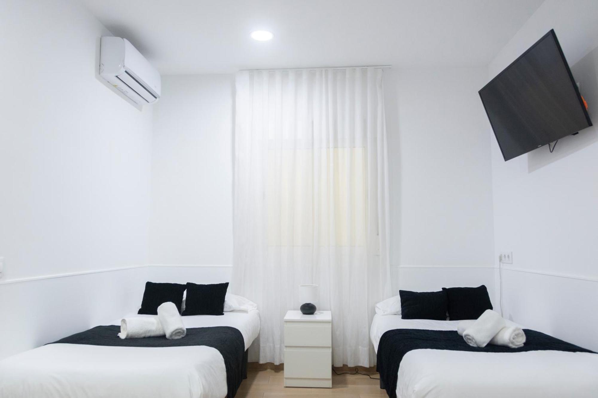 Laramond Barcelona Rooms Ngoại thất bức ảnh