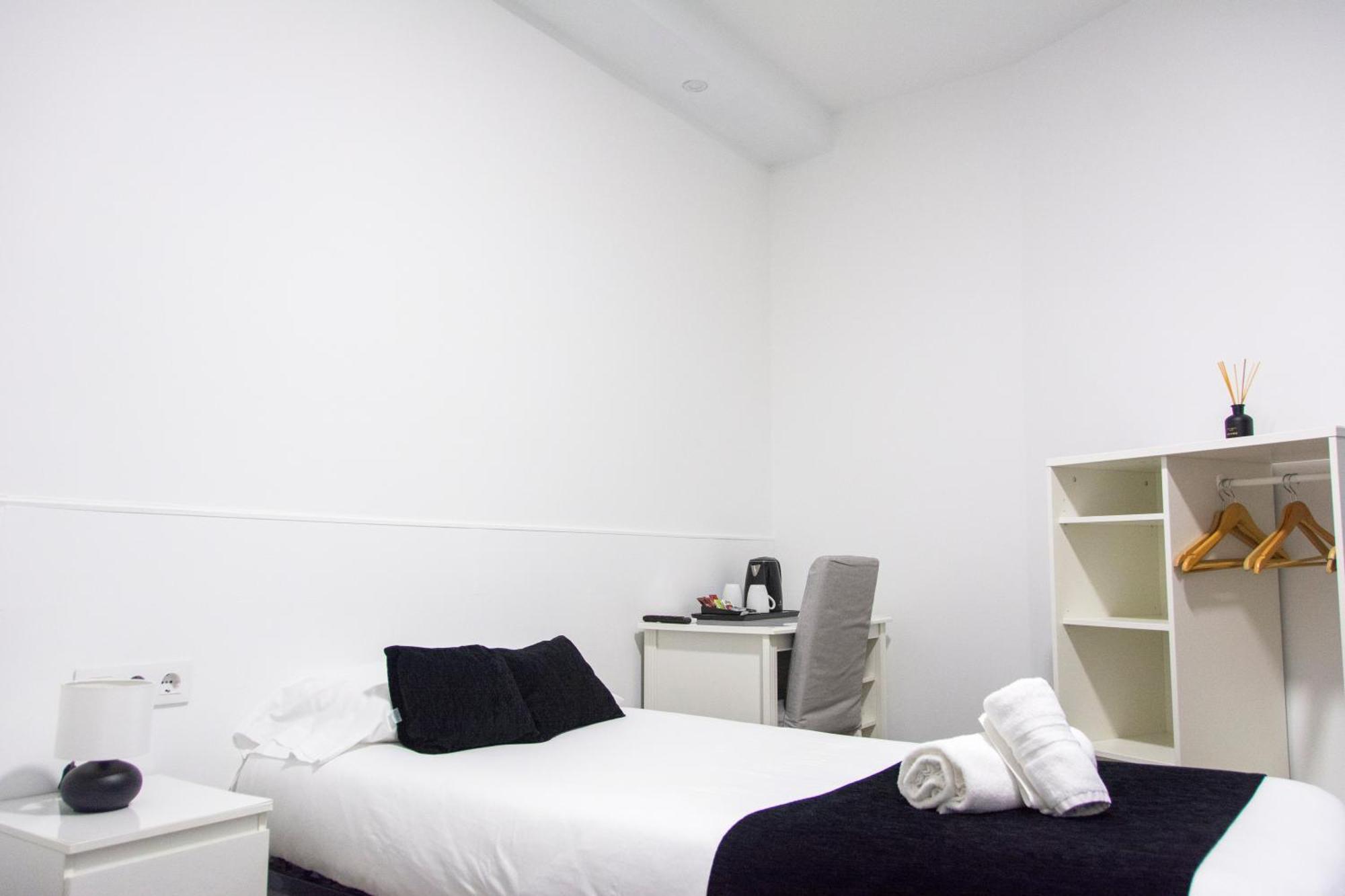 Laramond Barcelona Rooms Ngoại thất bức ảnh