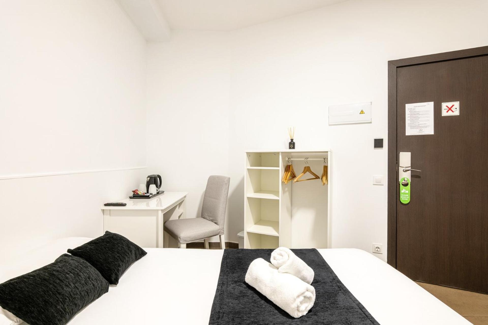 Laramond Barcelona Rooms Ngoại thất bức ảnh