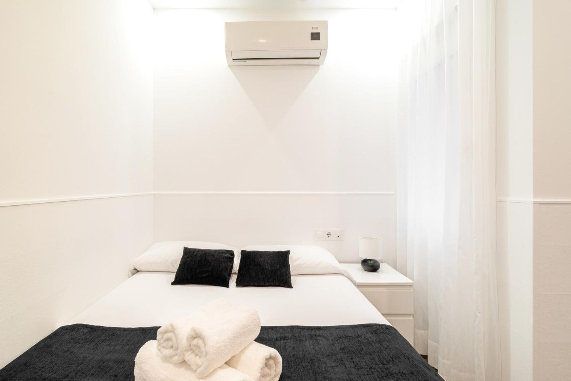 Laramond Barcelona Rooms Ngoại thất bức ảnh